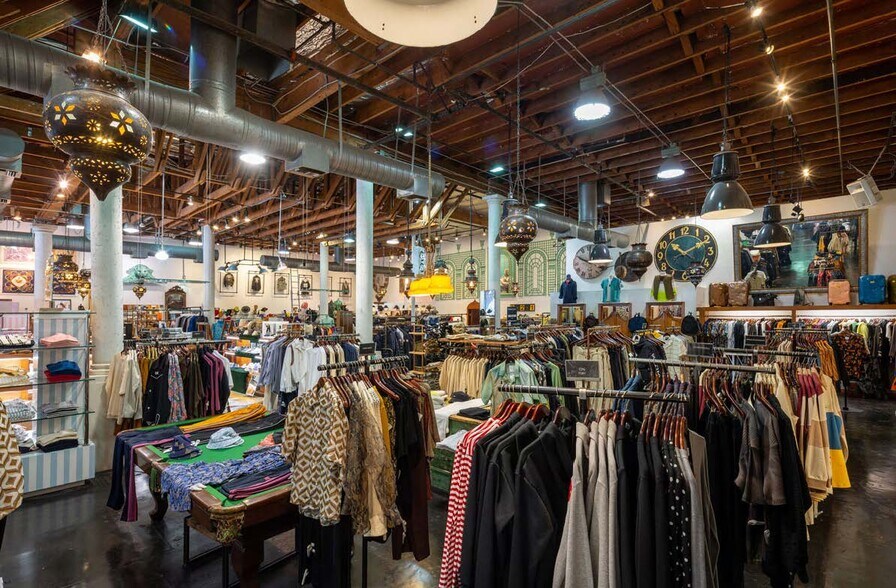 More Photos Of 150 S La Brea Ave, Los Angeles Storefront For Lease