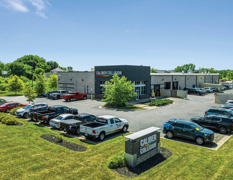 More Photos Of 8026 Forsythia St, Middleton Auto Repair For Sale