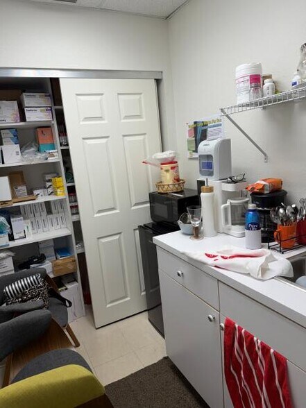 More Photos Of 9371 Cypress Lake Dr, Fort Myers Unknown For Lease