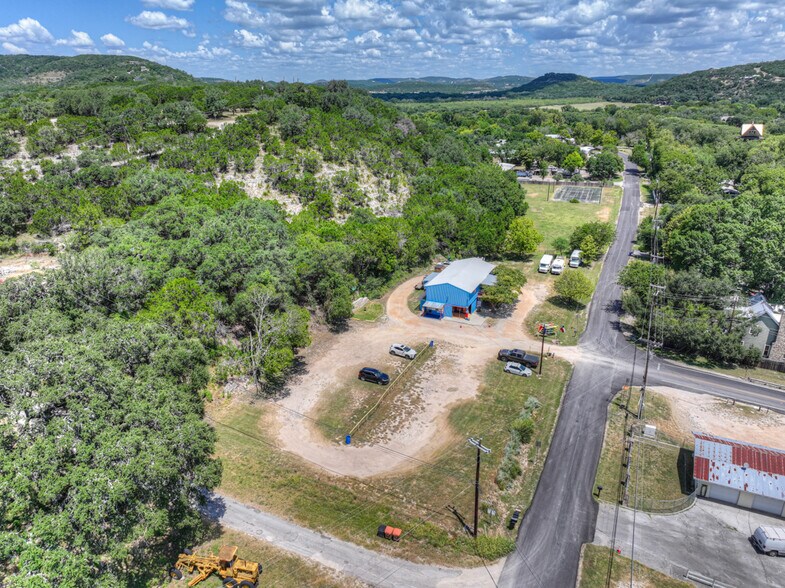More Photos Of 2001 Ponderosa Dr, New Braunfels Specialty For Sale