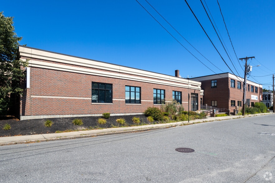 More Photos Of 550 Forest Ave, Portland Office For Lease