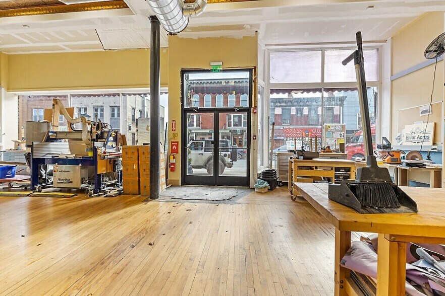 More Photos Of 78 Water St, Skowhegan Storefront Retail Office For Sale