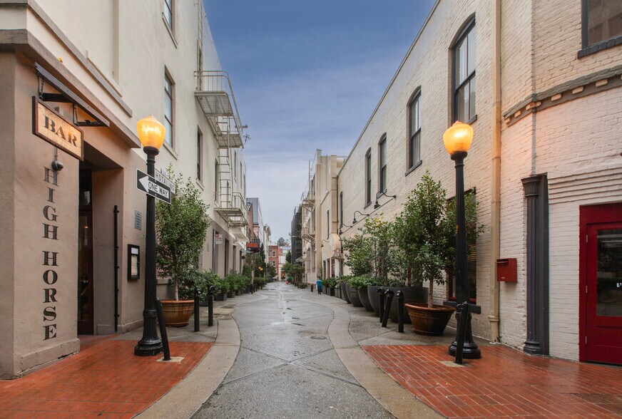 More Photos Of 30 Hotaling Pl, San Francisco Office For Lease