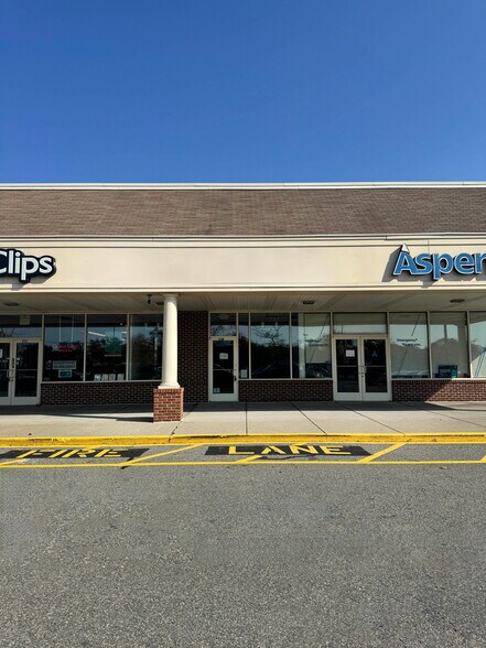 More Photos Of 1 Faunce Corner Rd, Dartmouth Unknown For Lease