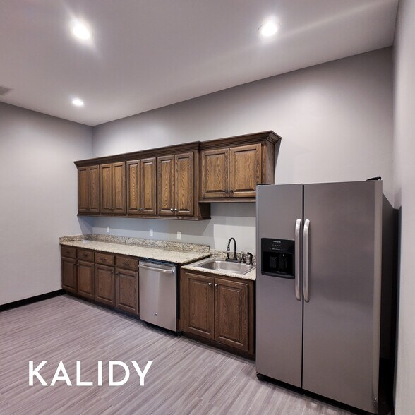 More Photos Of 2220 NW 164th St, Edmond Office For Sale
