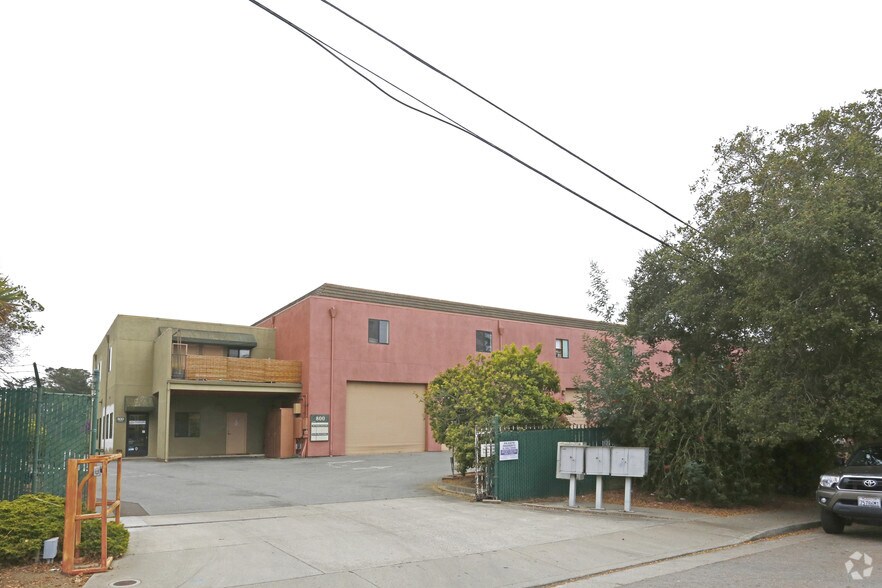 Primary Photo Of 800-804 Estates Dr, Aptos Warehouse For Lease