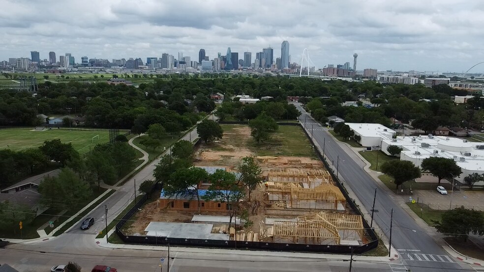 More Photos Of 838 McBroom St, Dallas Land For Sale