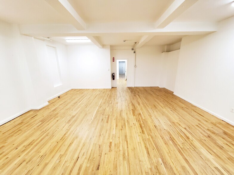 More Photos Of 13 E 37th St, New York Office Residential For Sale