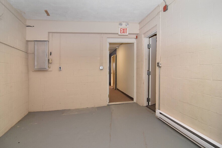 More Photos Of 862 Charles St, Providence Medical For Sale