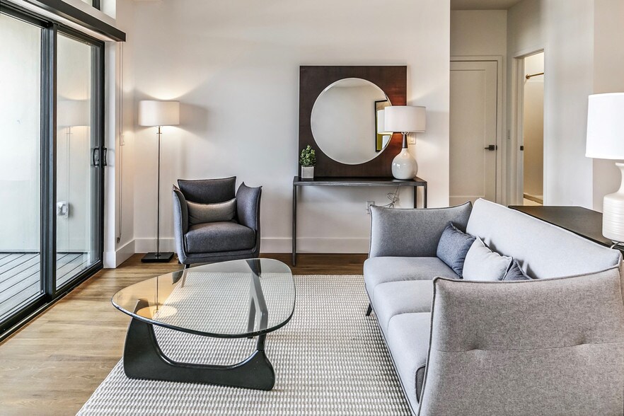 More Photos Of 1415 Cuming St NE, Omaha Apartments For Lease