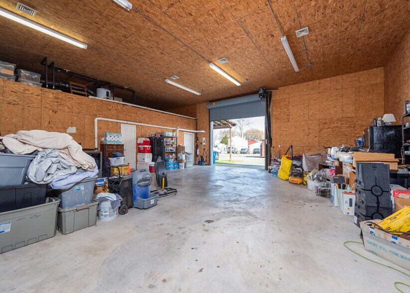 More Photos Of 507 Dover St, Easton Warehouse For Sale
