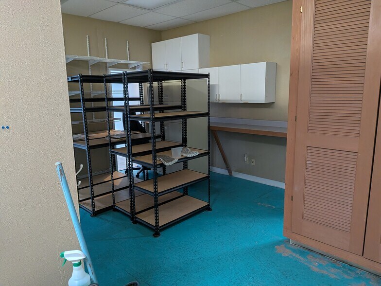 More Photos Of 120 N Pacific St, San Marcos Manufacturing For Lease