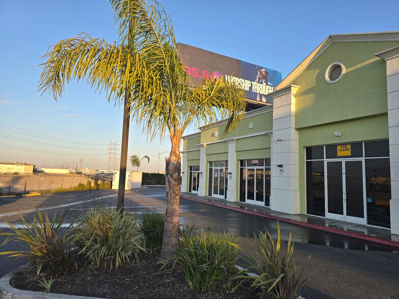 More Photos Of 3698 S Soto St, Vernon Storefront Retail Office For Lease