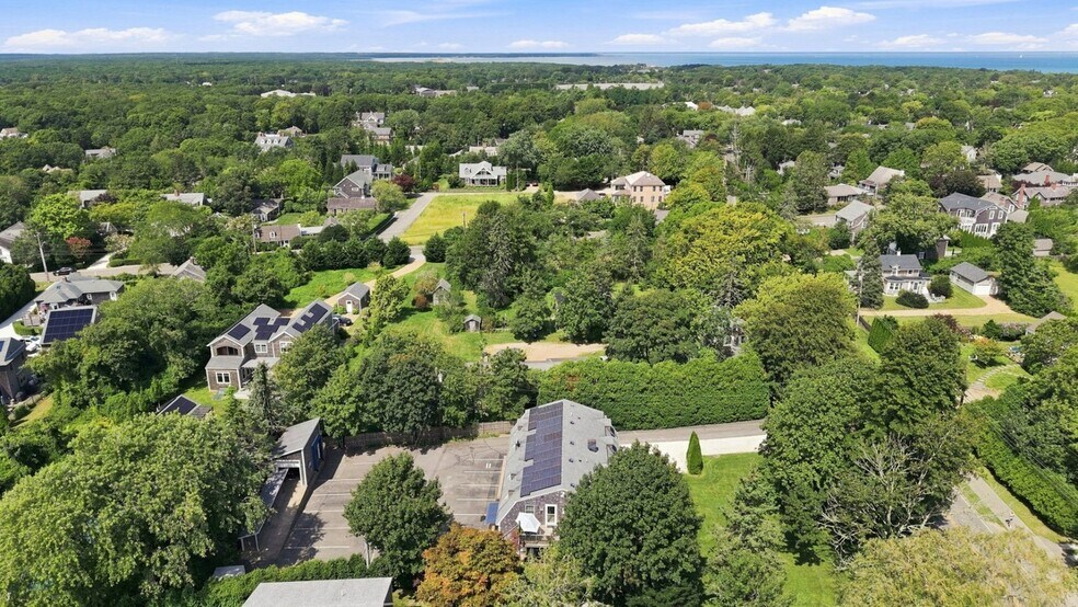 More Photos Of 148 Katama Rd, Edgartown Flex For Sale