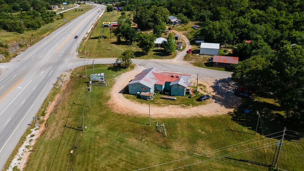More Photos Of 48 Little Missouri Rd, Jane Restaurant For Sale