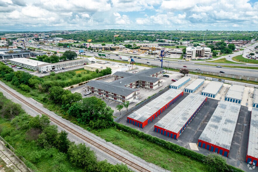 More Photos Of 9503 N Interstate 35, San Antonio Hotel For Sale