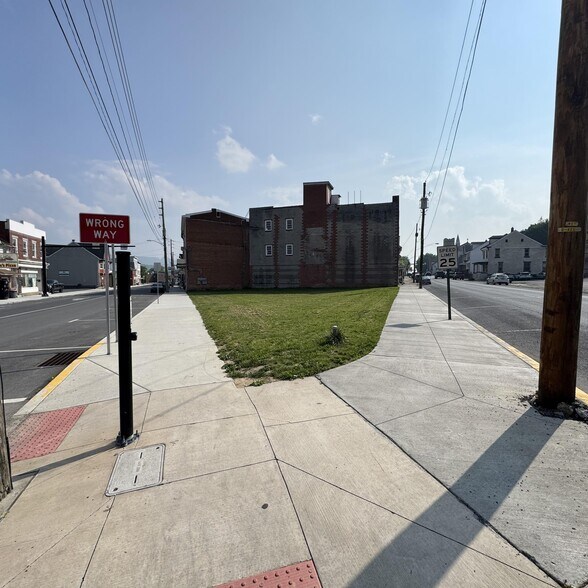More Photos Of 45 Valley St, Lewistown Land For Lease