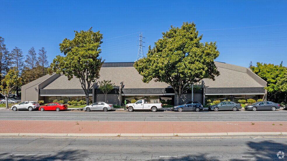 Primary Photo Of 1475 S Bascom Ave, Campbell Office For Lease