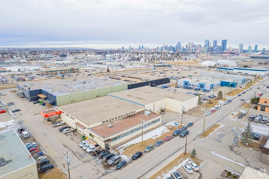 More Photos Of 4027 7th St SE, Calgary Warehouse For Lease