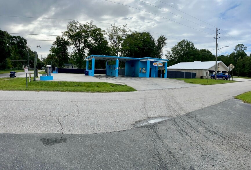 More Photos Of 285 Lima St, Baldwin Carwash For Sale