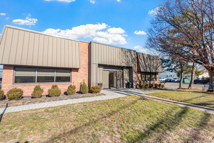 More Photos Of 84 Industrial Ave, Little Ferry Warehouse For Lease