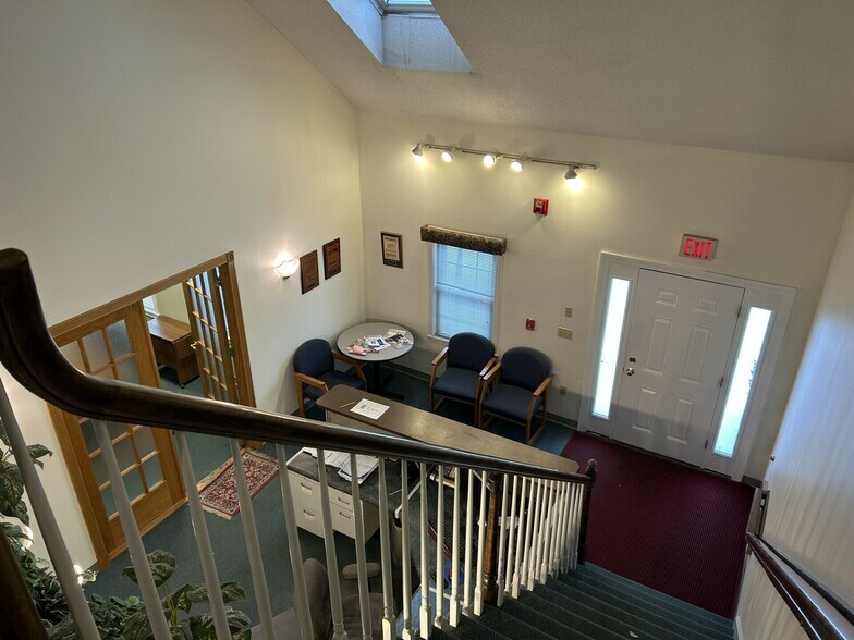 More Photos Of 475 School St, Marshfield Medical For Lease