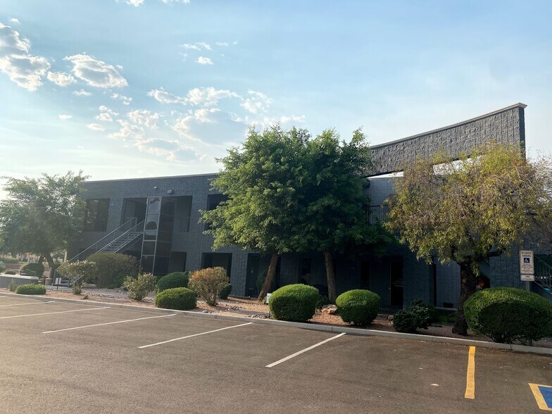 More Photos Of 8997 E Desert Cove Ave, Scottsdale Medical For Lease