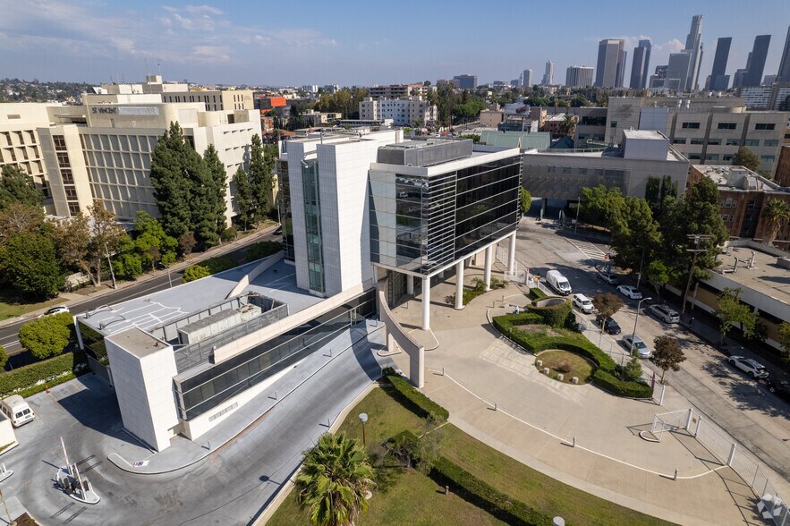 More Photos Of 2200 W 3rd St, Los Angeles Medical For Lease