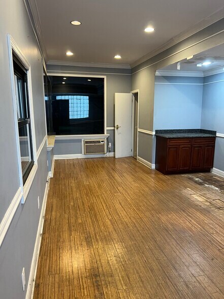 More Photos Of 4151 Boston Rd, Bronx Parking Garage For Lease