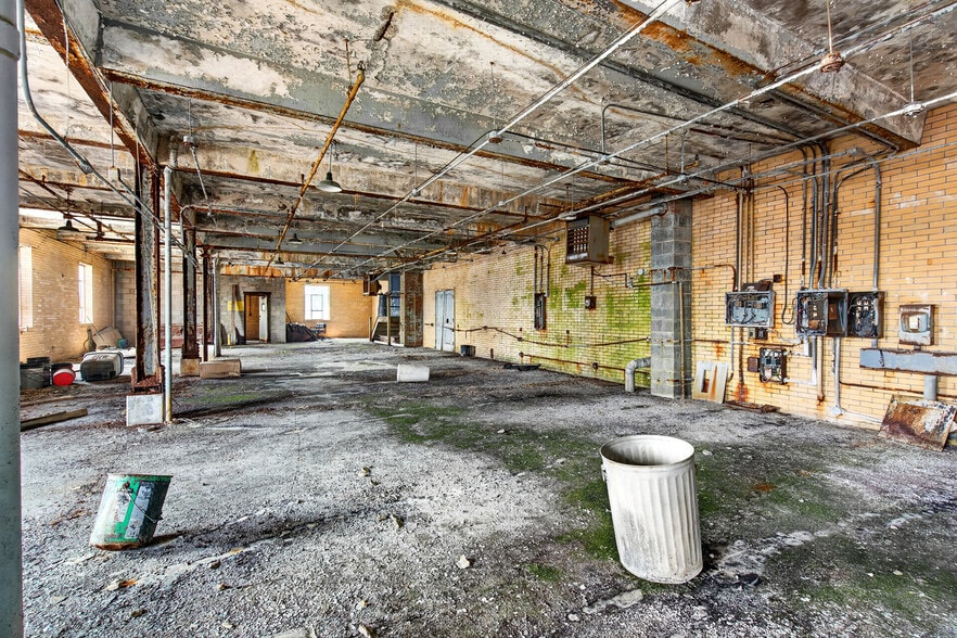 More Photos Of 662 Fillmore Ave, Buffalo Industrial For Sale