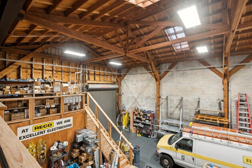 More Photos Of 1000 Calcot Pl, Oakland Warehouse For Sale