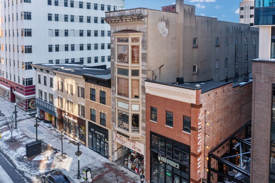 More Photos Of 730 W Hamilton St, Allentown Apartments For Lease
