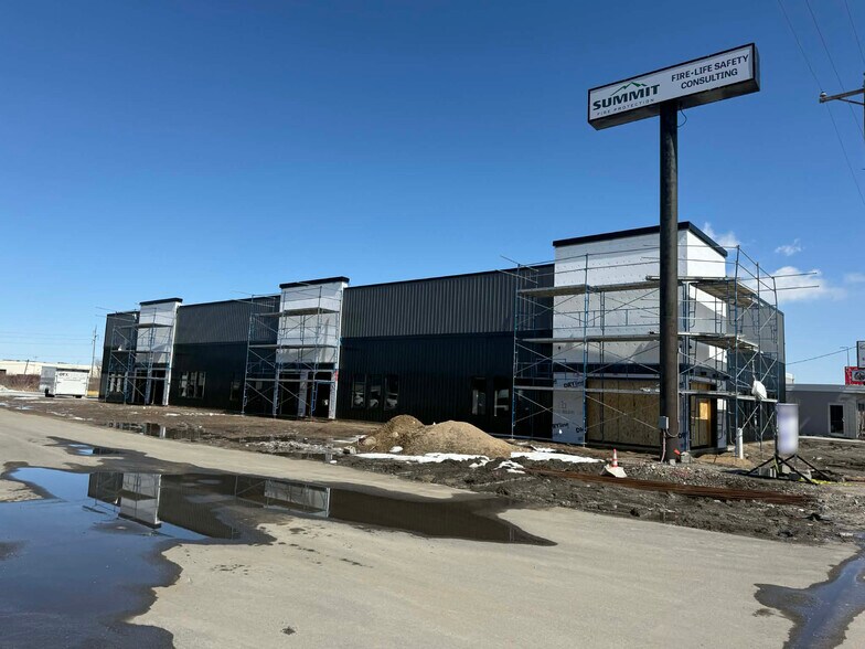 Primary Photo Of 3501 Main Ave, Fargo Flex For Lease