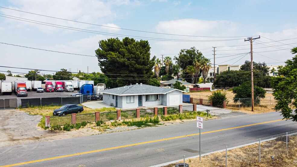 More Photos Of 1245 S Washington Ave, San Bernardino Truck Terminal For Sale