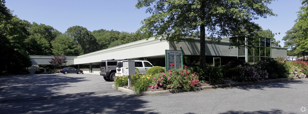 More Photos Of 595 Rt-25a, Miller Place Medical For Lease