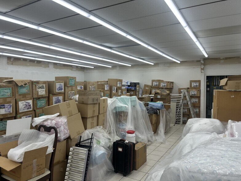 More Photos Of 310 W Union Ave, Bound Brook Convenience Store For Lease