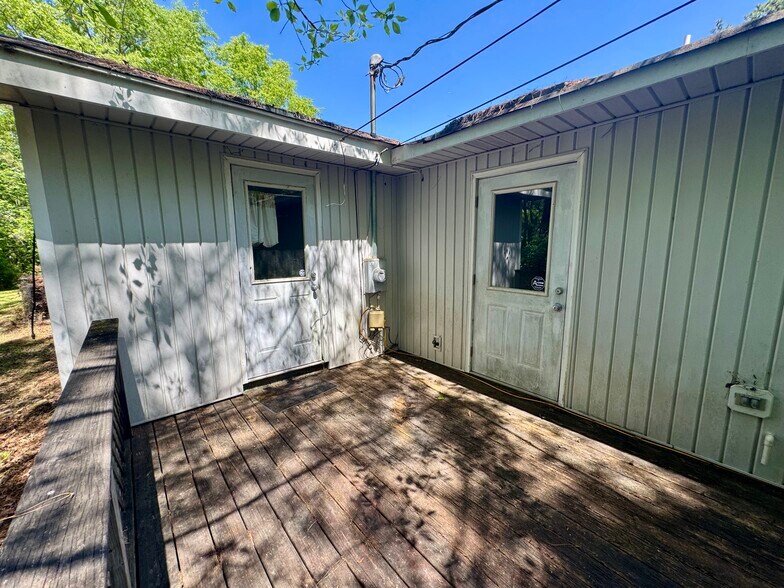 More Photos Of 245 W Bonacre Rd, Cataula Religious Facility For Sale