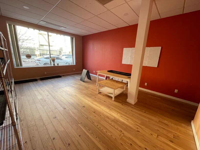 More Photos Of 4216 28th Ave, Astoria Office For Lease