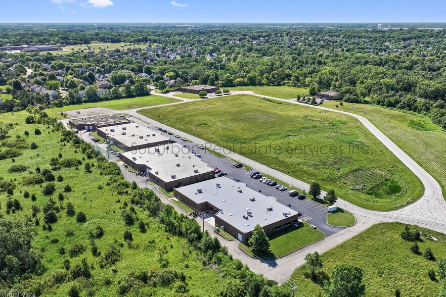 More Photos Of 201-245 Oswald Ave, Batavia Flex For Sale