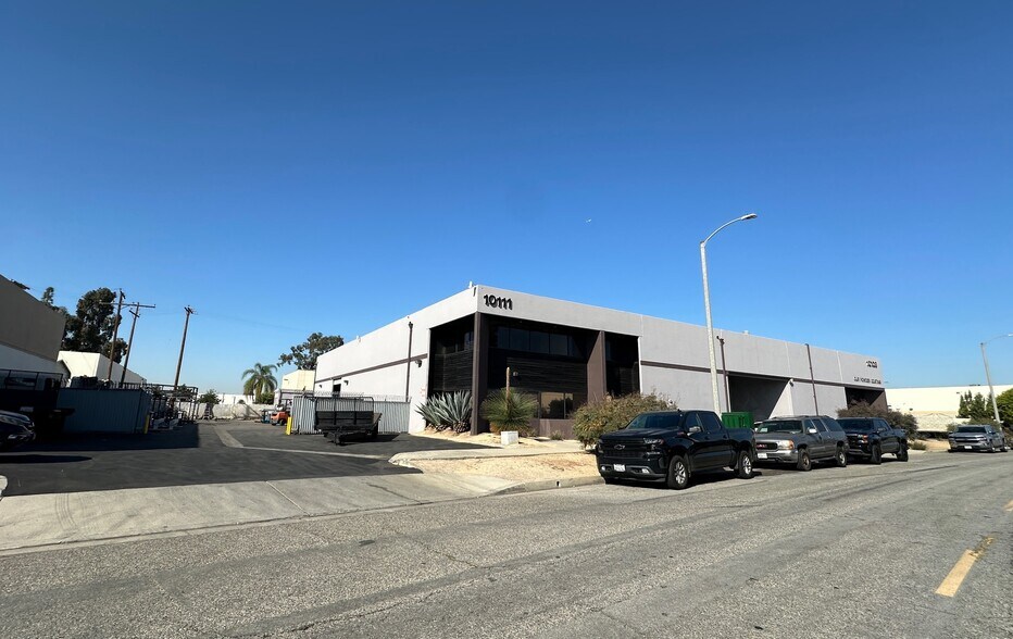 More Photos Of 10103-10111 Freeman Ave, Santa Fe Springs Warehouse For Lease