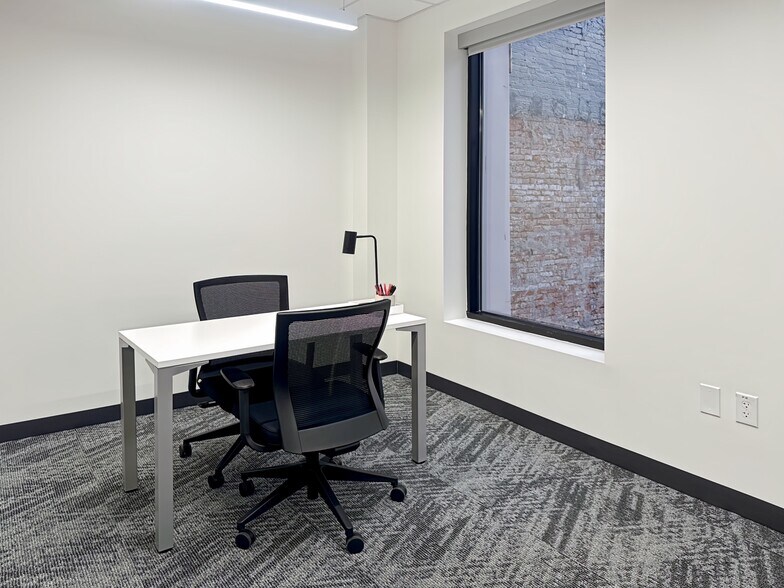 More Photos Of 10 N High St, Columbus Coworking Space