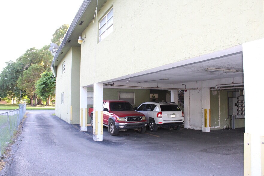 More Photos Of 63 NE 10th St, Homestead Apartments For Sale