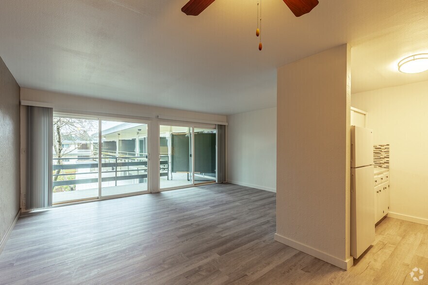 More Photos Of 11181-11211 NE Weidler St, Portland Apartments For Sale