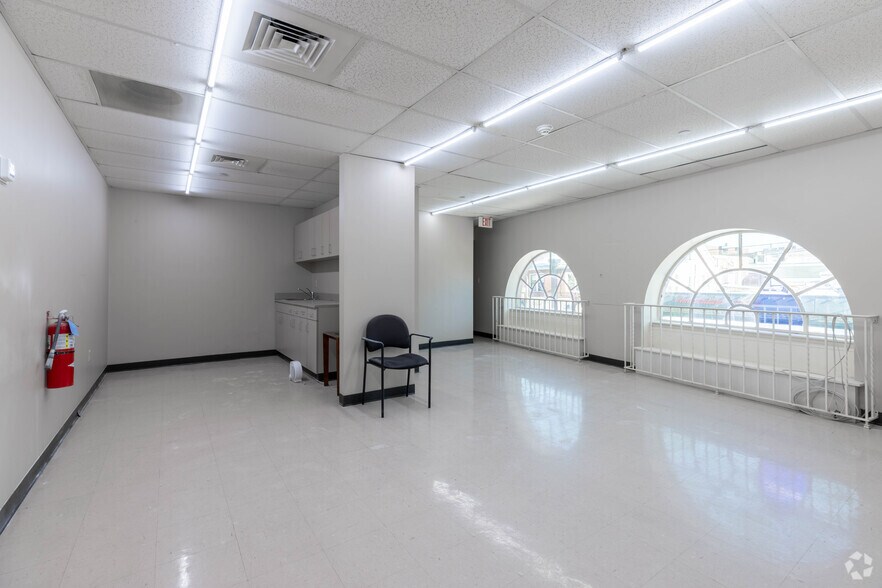 More Photos Of 201 N Wood Ave, Linden Bank For Lease