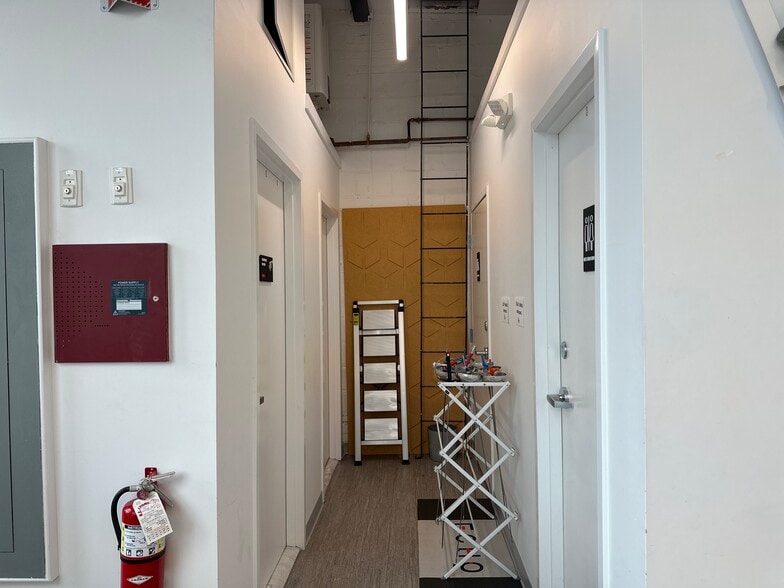 More Photos Of 883 Boylston St, Boston Loft Creative Space For Lease