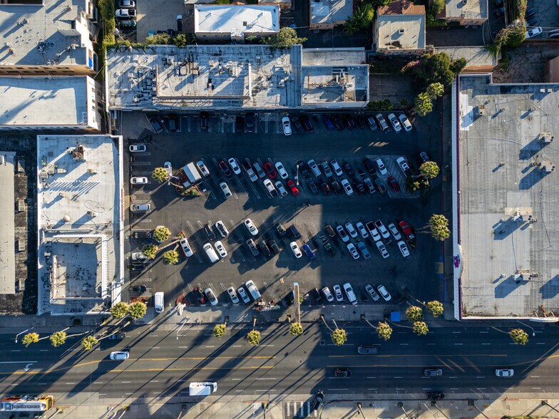 More Photos Of 5214 W Sunset Blvd, Los Angeles Storefront For Lease