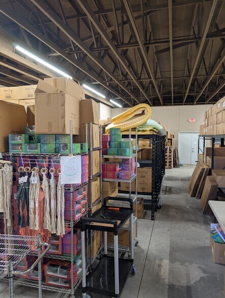 More Photos Of 4236 London Rd, Eau Claire Flex For Lease