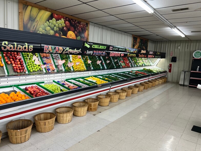 More Photos Of 800 TX-86, Bovina Supermarket For Sale