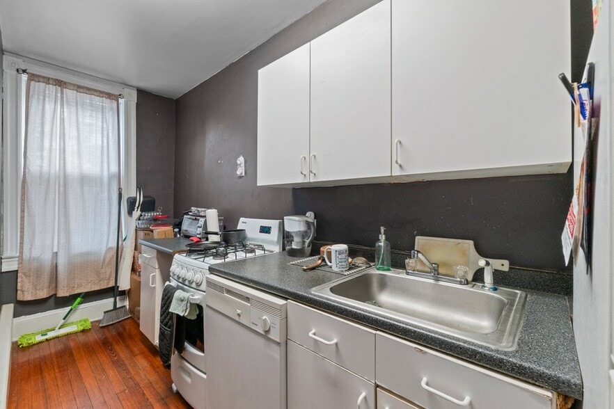 More Photos Of 2841 N Calvert St, Baltimore Apartments For Sale