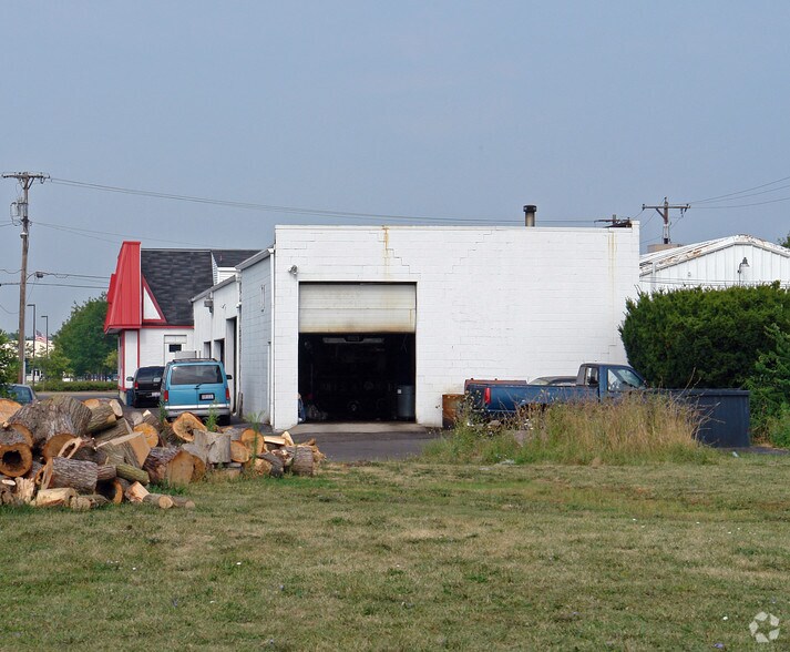 More Photos Of 2212 Wilmington Pike, Dayton Auto Repair For Sale